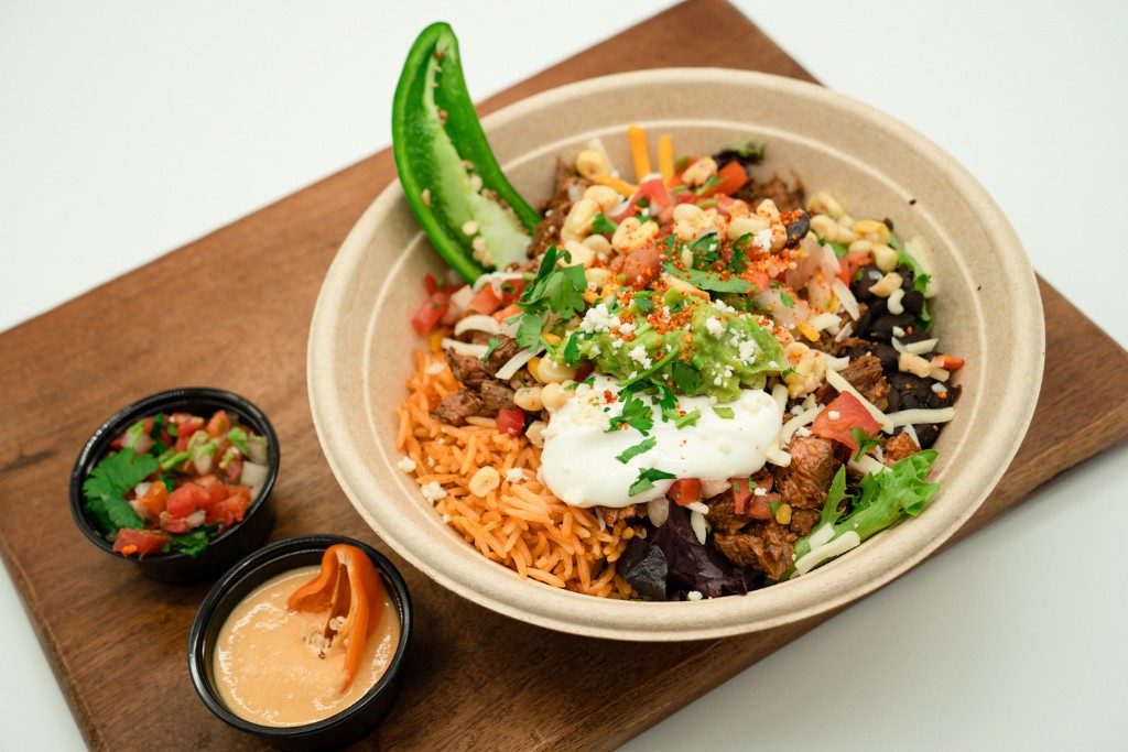 Best shrimp and carne asada bowl in la