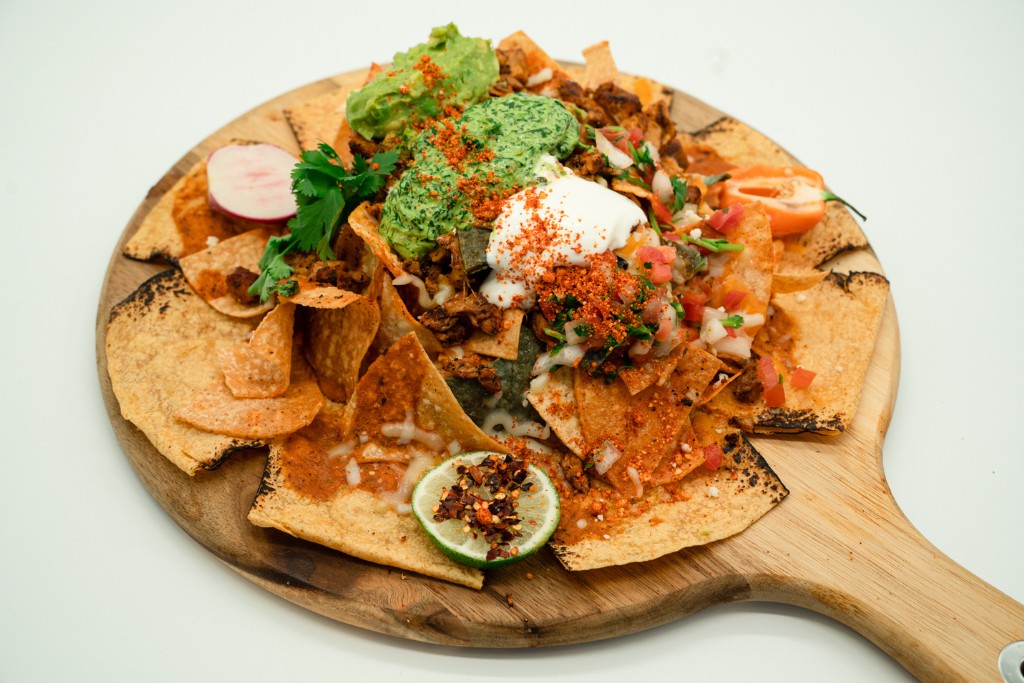 best steak nachos with cheese and toppings near me